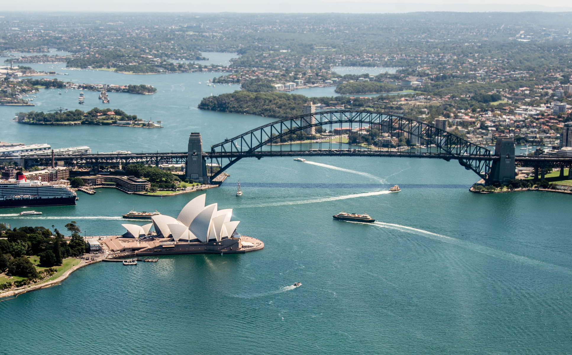 Opera House and Harbor Bridge in Sydney, Australia